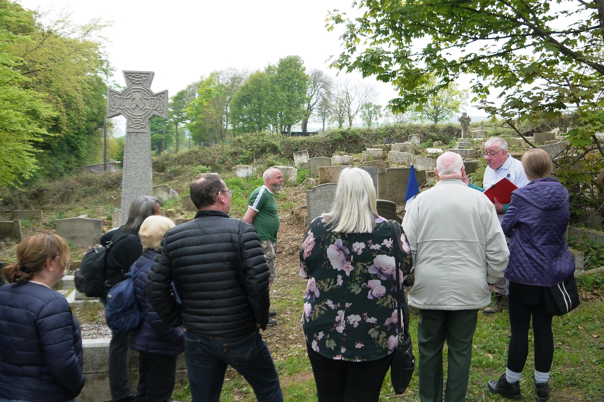 Open Day: war grave tour with Malcolm Nunn